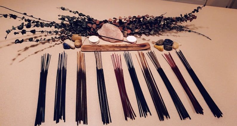 El Yapımı Doğal Çubuk Tütsü – 30 cm | Meditasyon, Yoga, Negatif Enerji Temizliği, Rahatlama