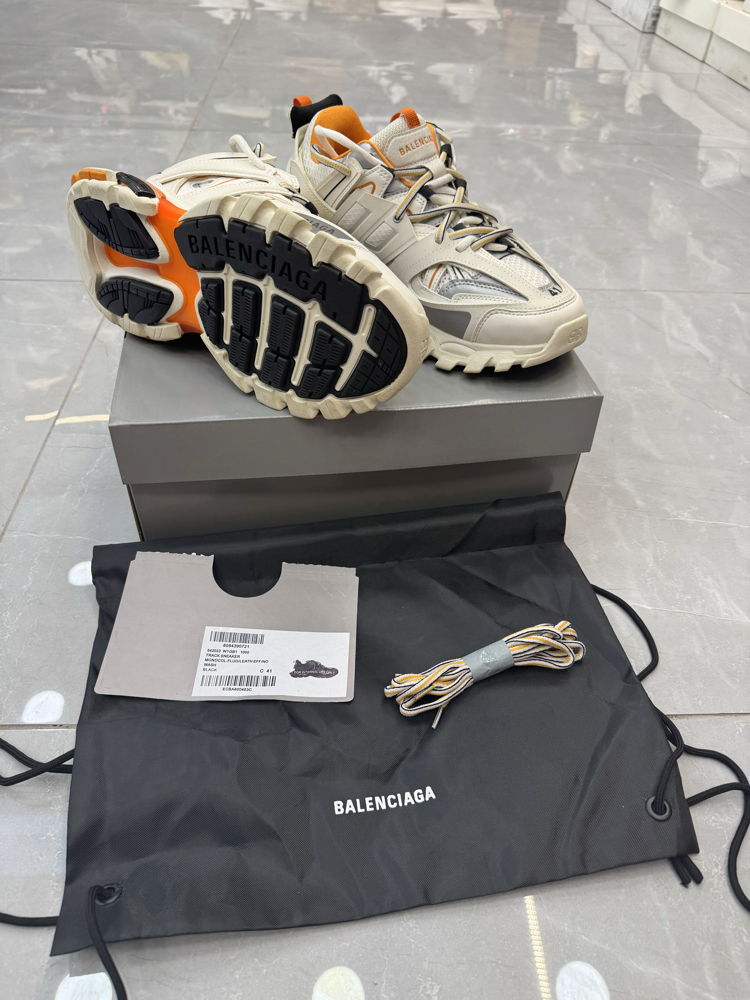 Balenciaga track beyaz orange