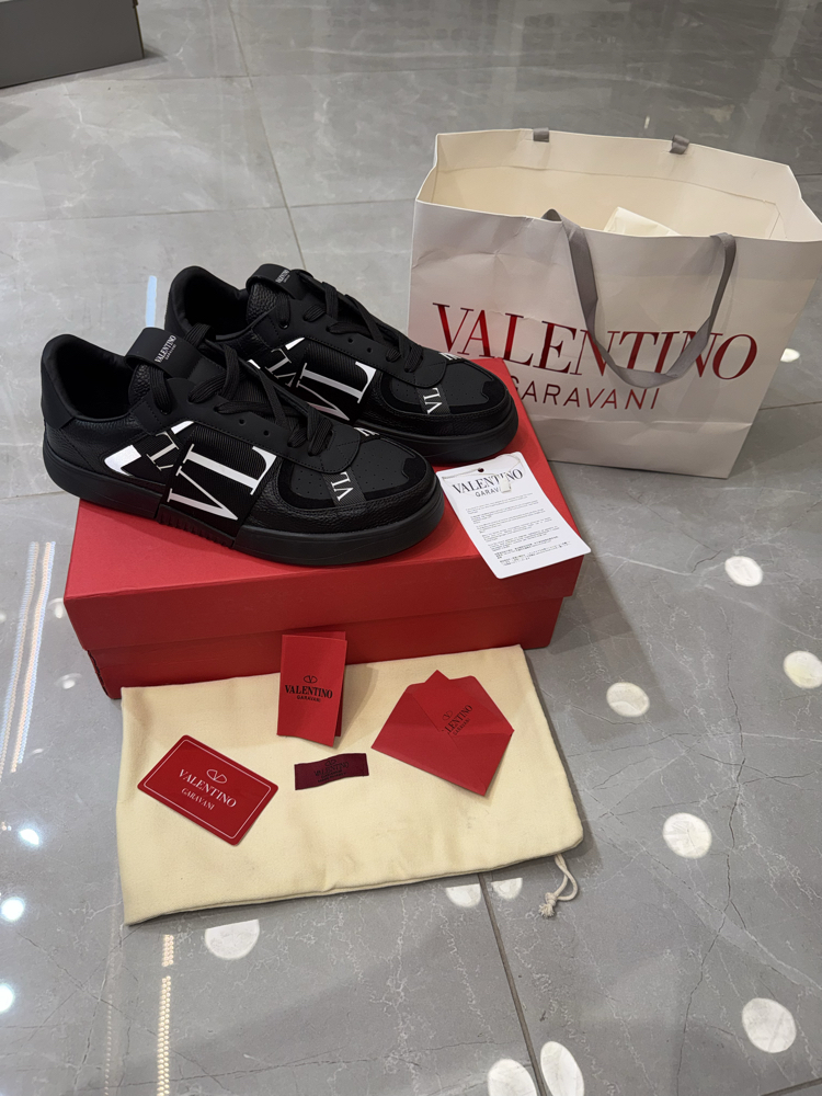 Valentino Garavani VL7N siyah sneakers