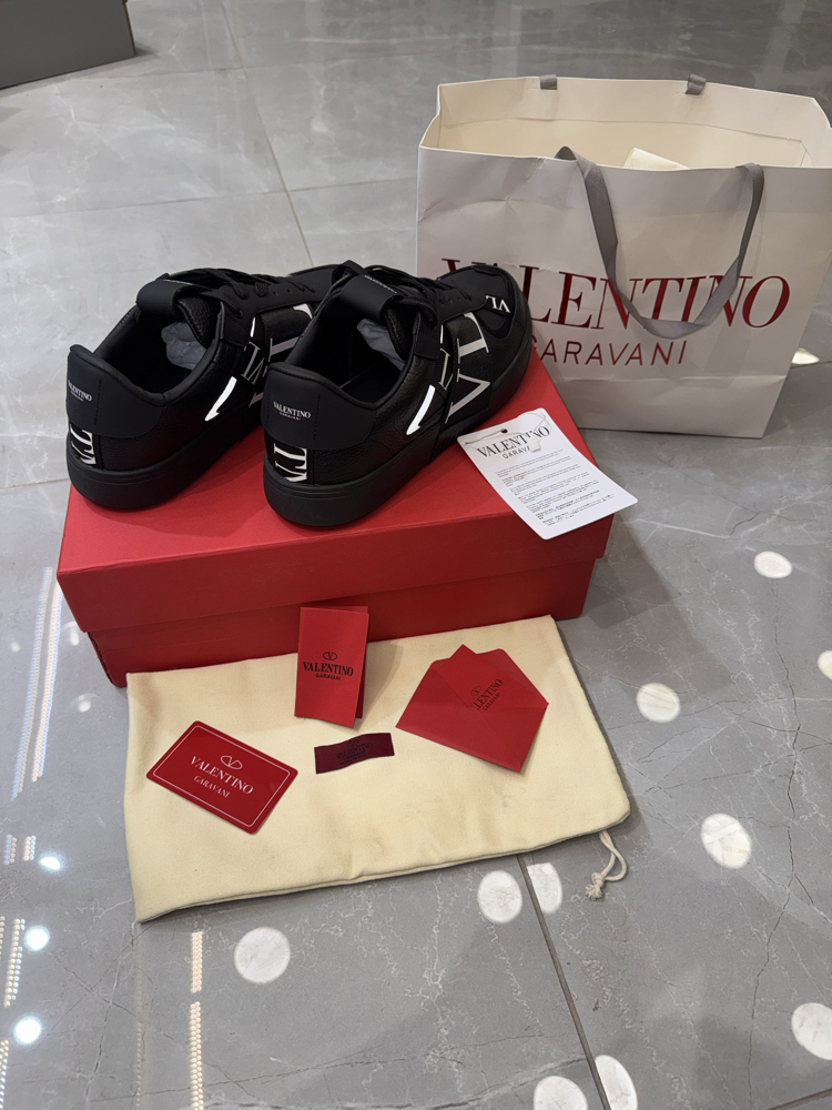Valentino Garavani VL7N siyah sneakers