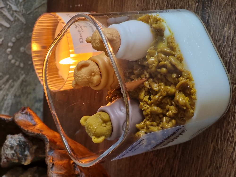 Doğal Ahşap Fitilli El Yapımı Soya Mum, Ayıcık Temalı Vegan Mum