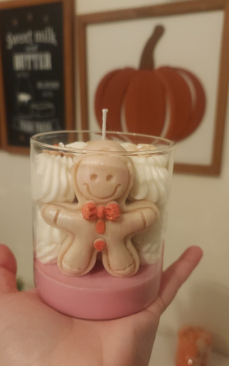 Gingerbread Man Pink