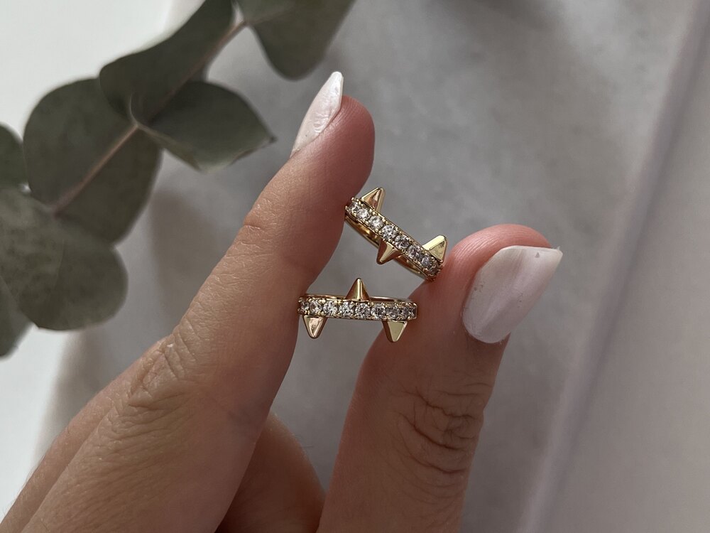 Xuping Çivi Model Taşlı Küpe