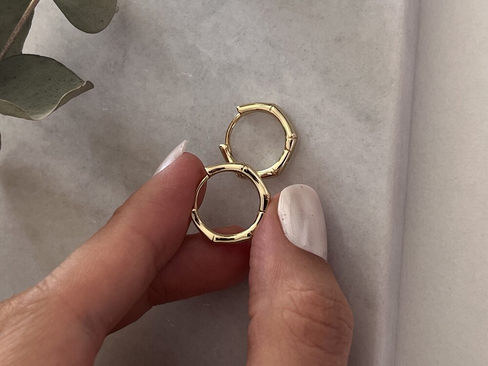 Xuping 14K Kemik Model Küpe