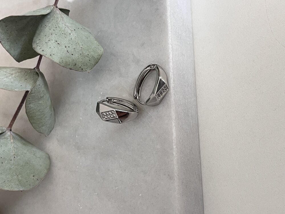 Xuping Silver Ortası Taşlı Küpe