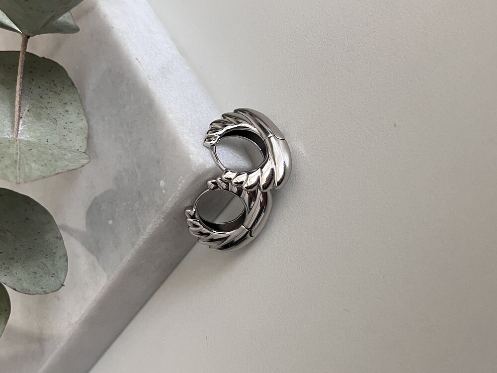 Xuping Silver Tırtıklı Küpe