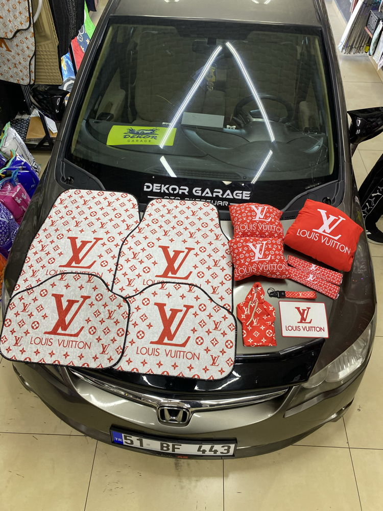 Louıs Vuıtton Kırmızı Set Açıklamayı Okuyunuz 