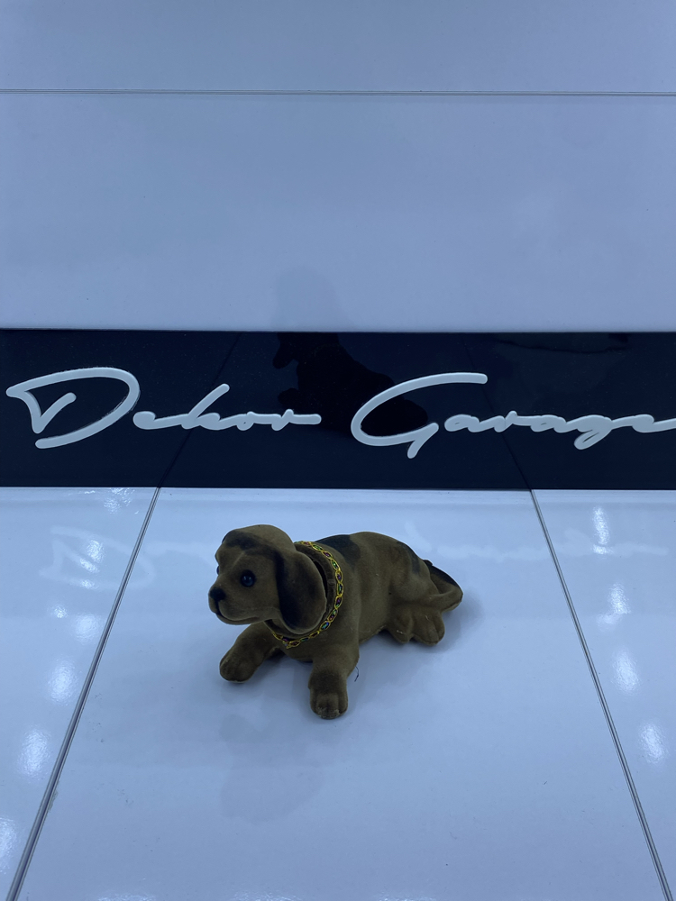 Kafası Sallanan Köpek Kahverengi