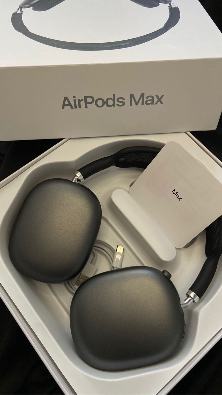 AirPods max