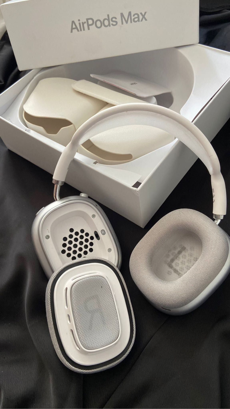 AirPods Max