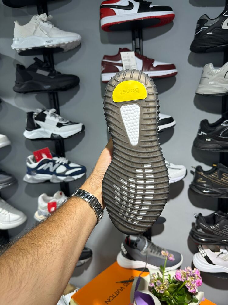 SİYAH BEBE MAVİ YEEZY