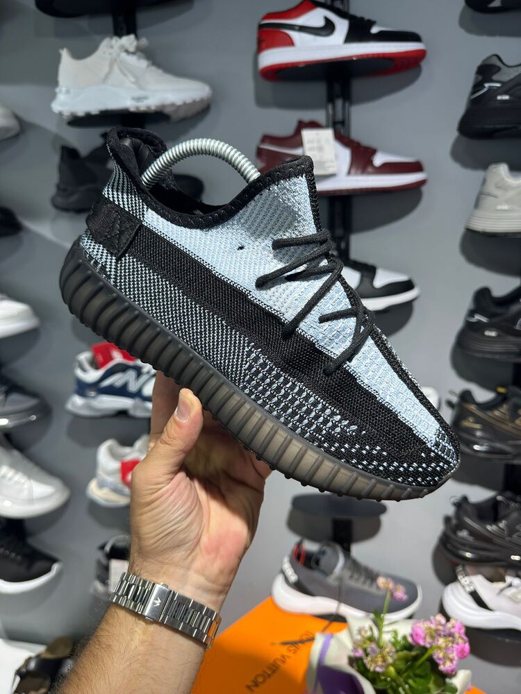 SİYAH BEBE MAVİ YEEZY