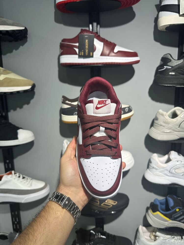 BORDO DUNK