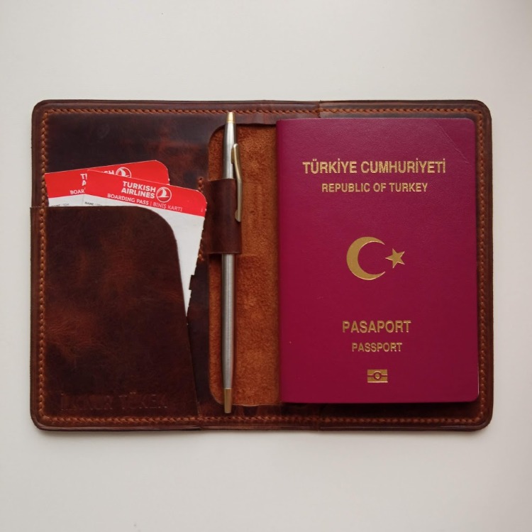 Conpenna Deri Pasaportluk