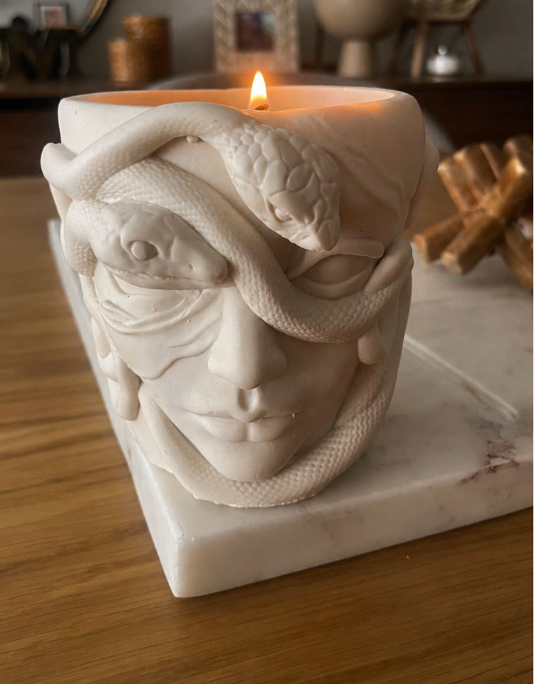 "Medusa" Mumu 