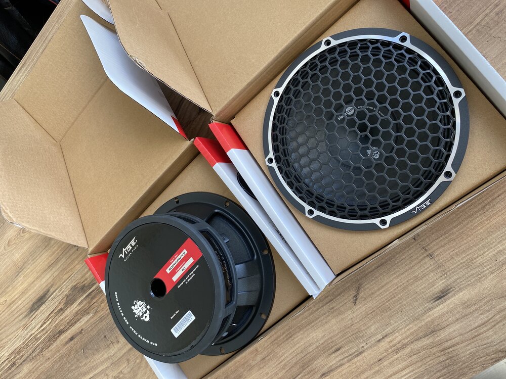 Vibe 20 cm YENİ SERİ 225 rms black death