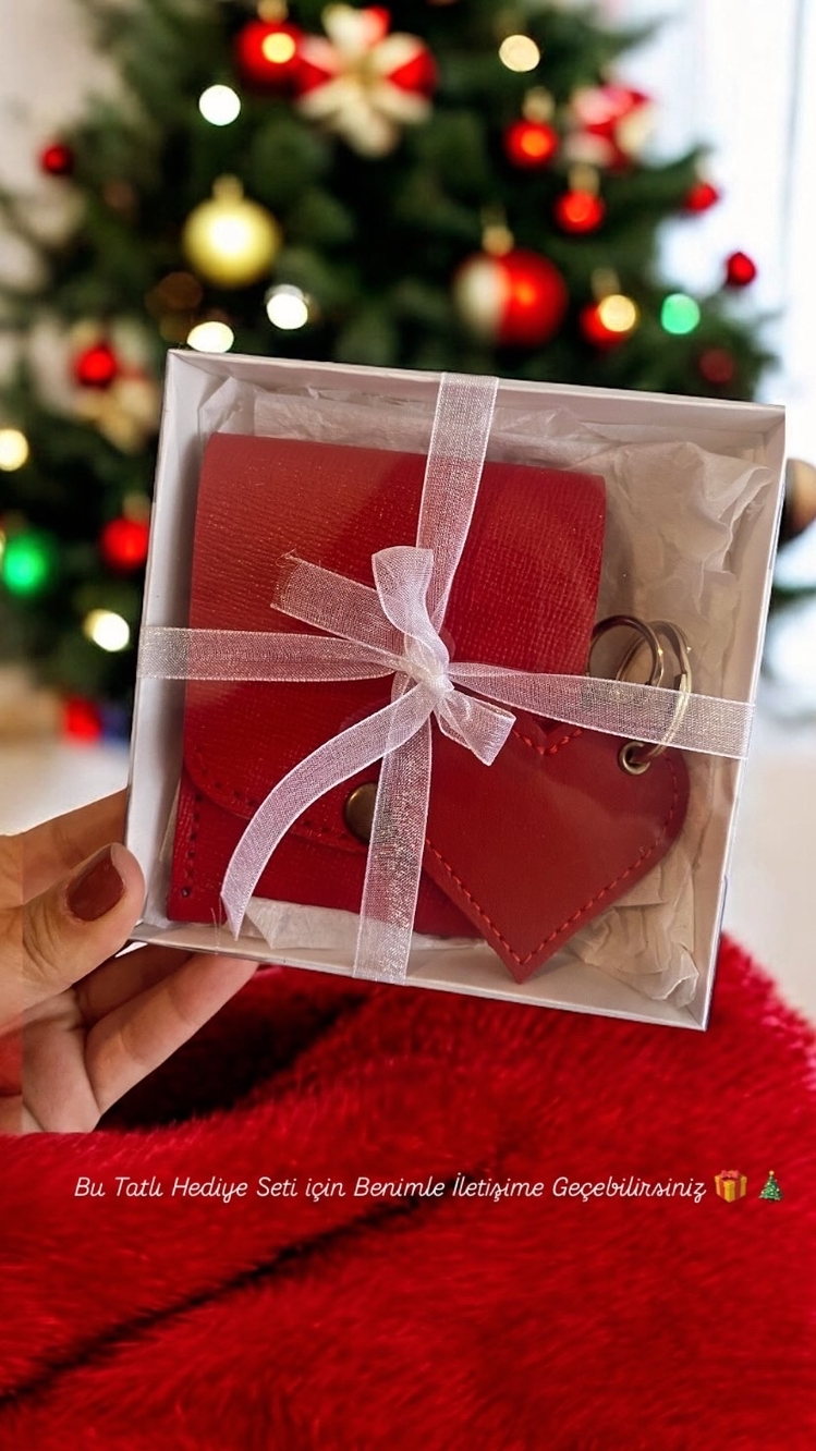 HAPPY NEW YEARS GIFT BOX