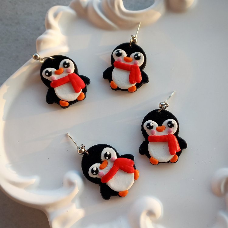 Penguen Küpe