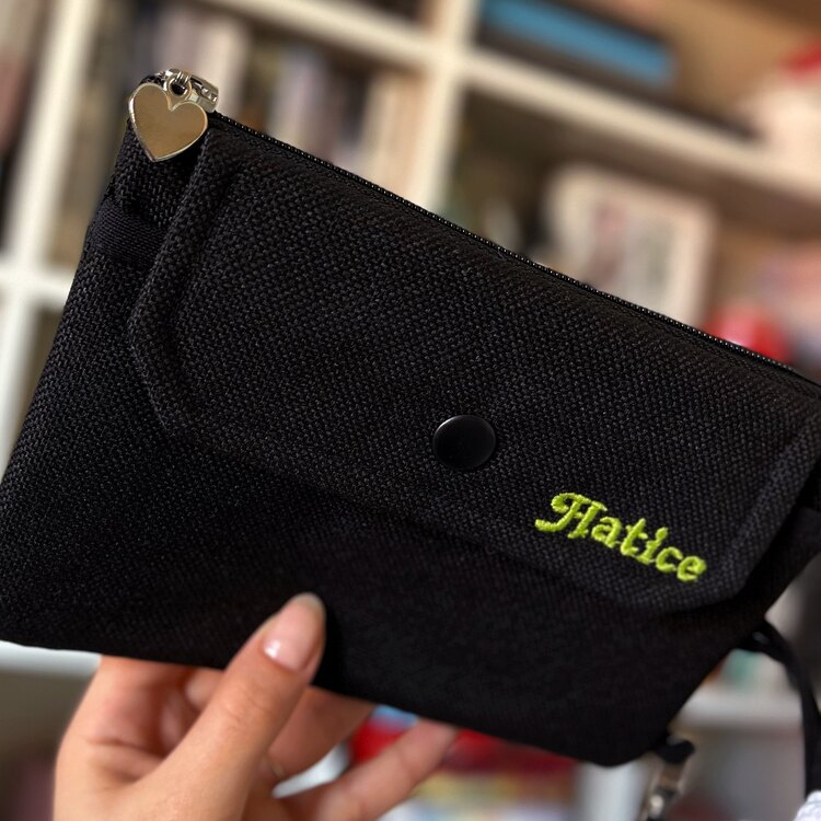 Telefon Bölmeli Cüzdan Çanta (Siyah Papatya)