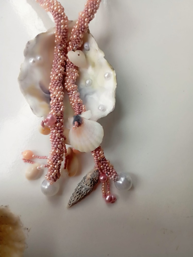 Ocean Whisper – Handmade Necklace with Seashells