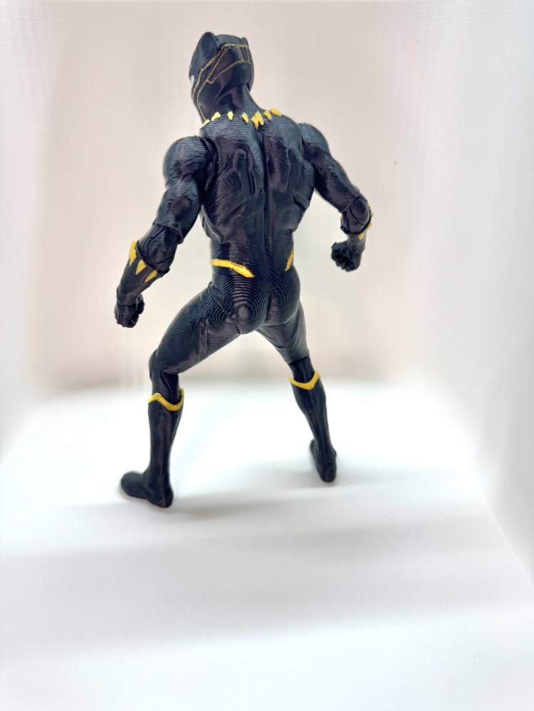 Özel Üretim Black Panther 3D Baskı Koleksiyon Figürü (18 cm)
