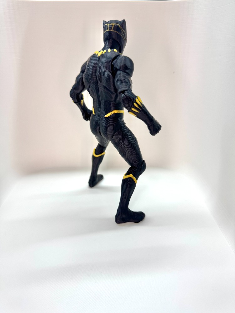 Özel Üretim Black Panther 3D Baskı Koleksiyon Figürü (18 cm)