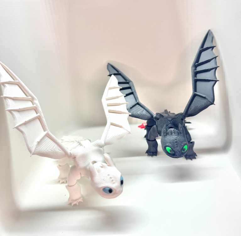 Özel Üretim Hareketli Dişsiz (Toothless) 3D Baskı Koleksiyon Figürü / Oyuncak