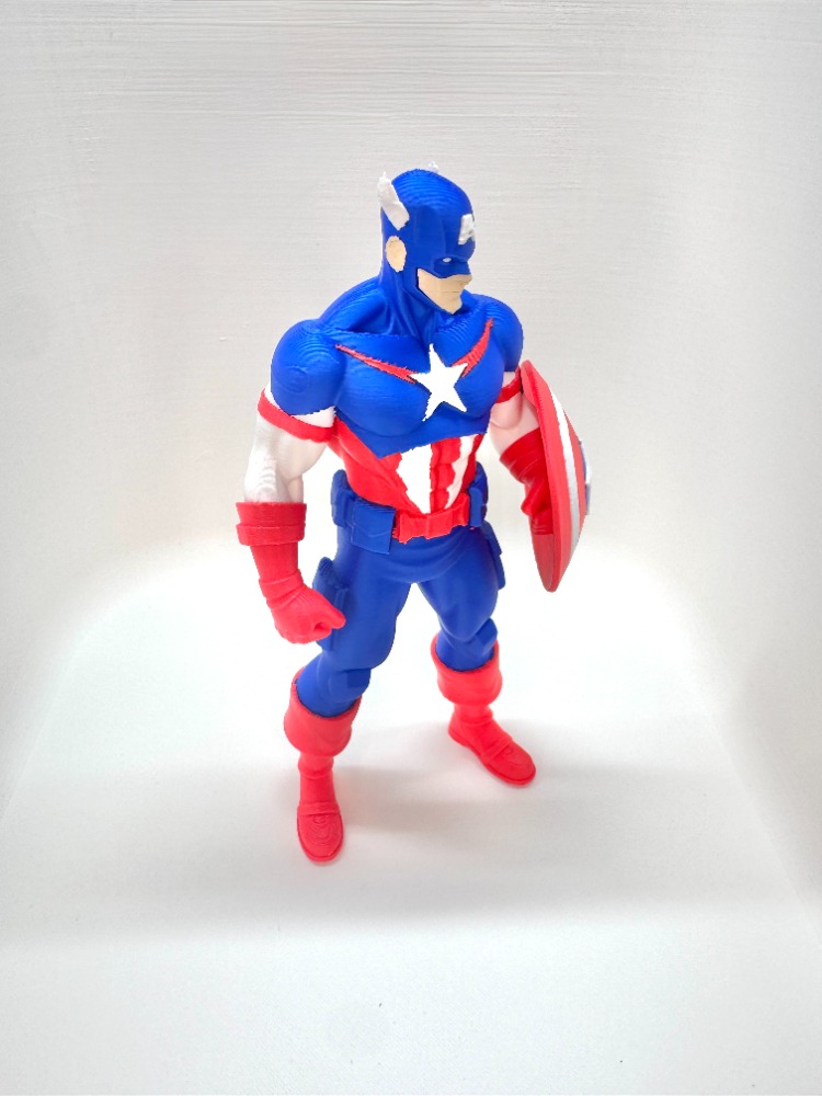 Özel Üretim Captain America (Marvel) 3D Baskı Koleksiyon Figürü (18 cm)
