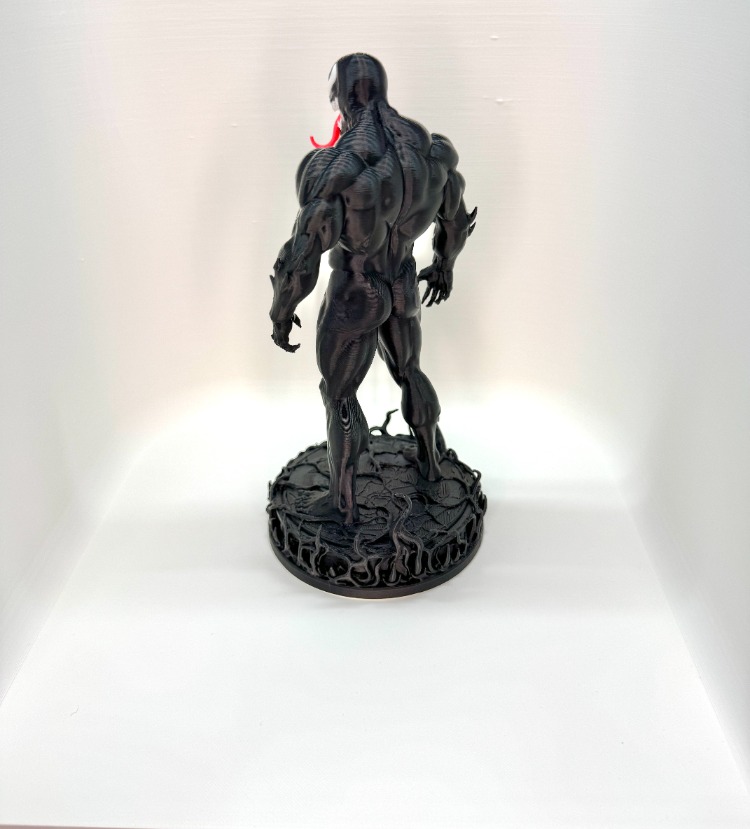 Özel Üretim Venom (Marvel) 3D Baskı Koleksiyon Figürü (18 cm)