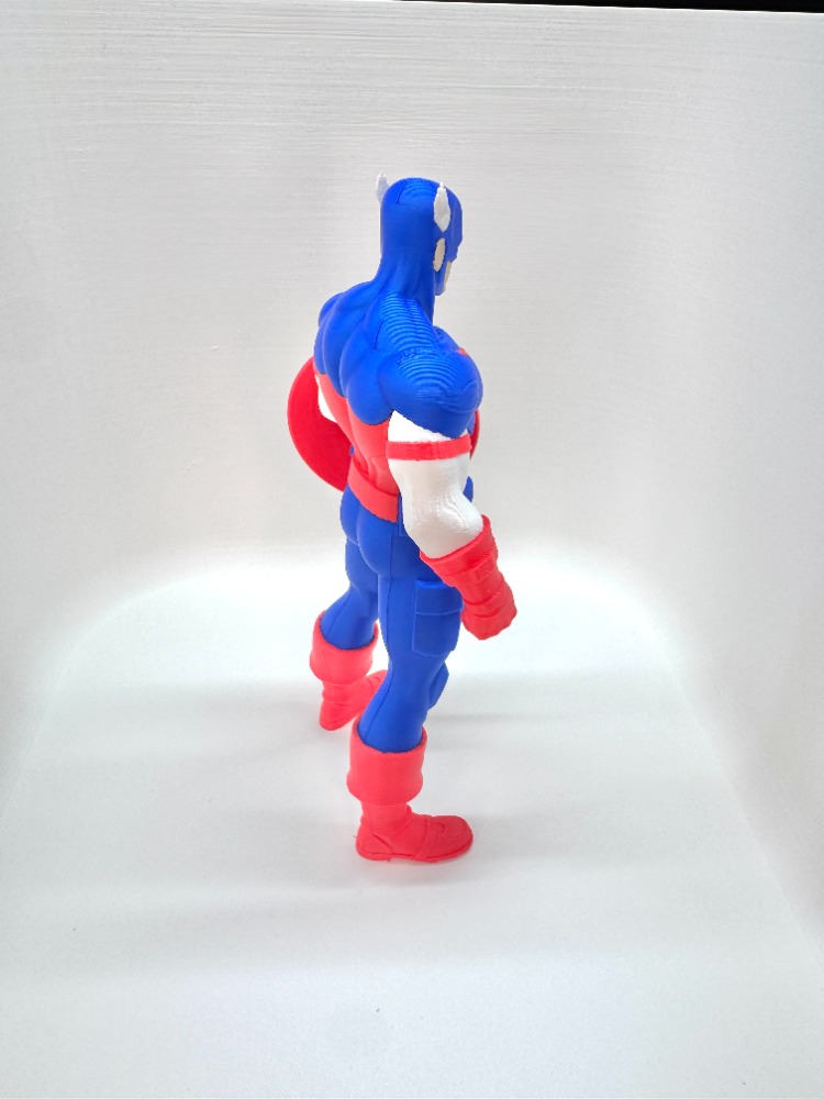 Özel Üretim Captain America (Marvel) 3D Baskı Koleksiyon Figürü (18 cm)