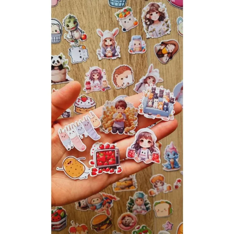 100+ Adet Kawaii Sticker Kutu