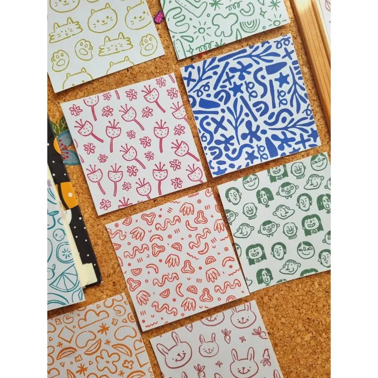 Doodle Desenli Scrapbook Kağıdı