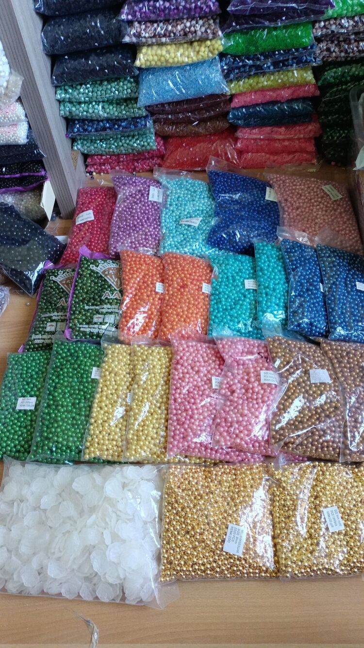 renkli inci