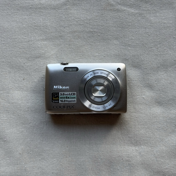 Nikon Coolpix S4200