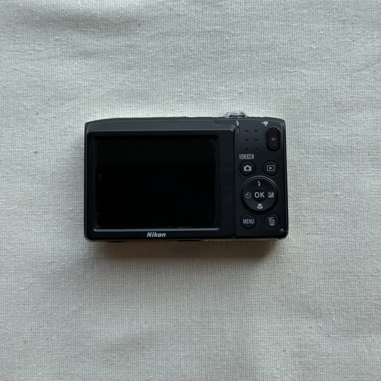 Nikon Coolpix A100