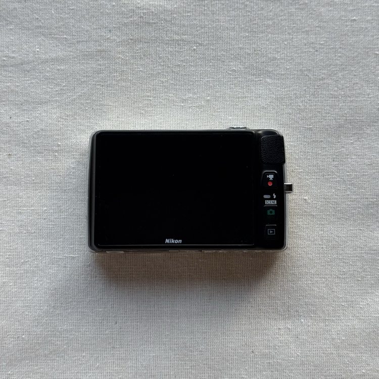 Nikon Coolpix S4200