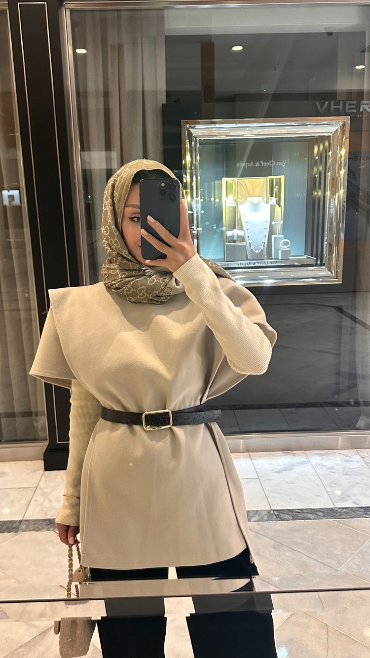 Beige Flow Kemerli Şal Panço