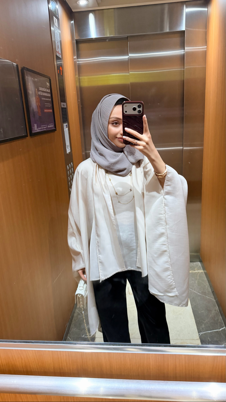 Ekru Asimetrik Bluz