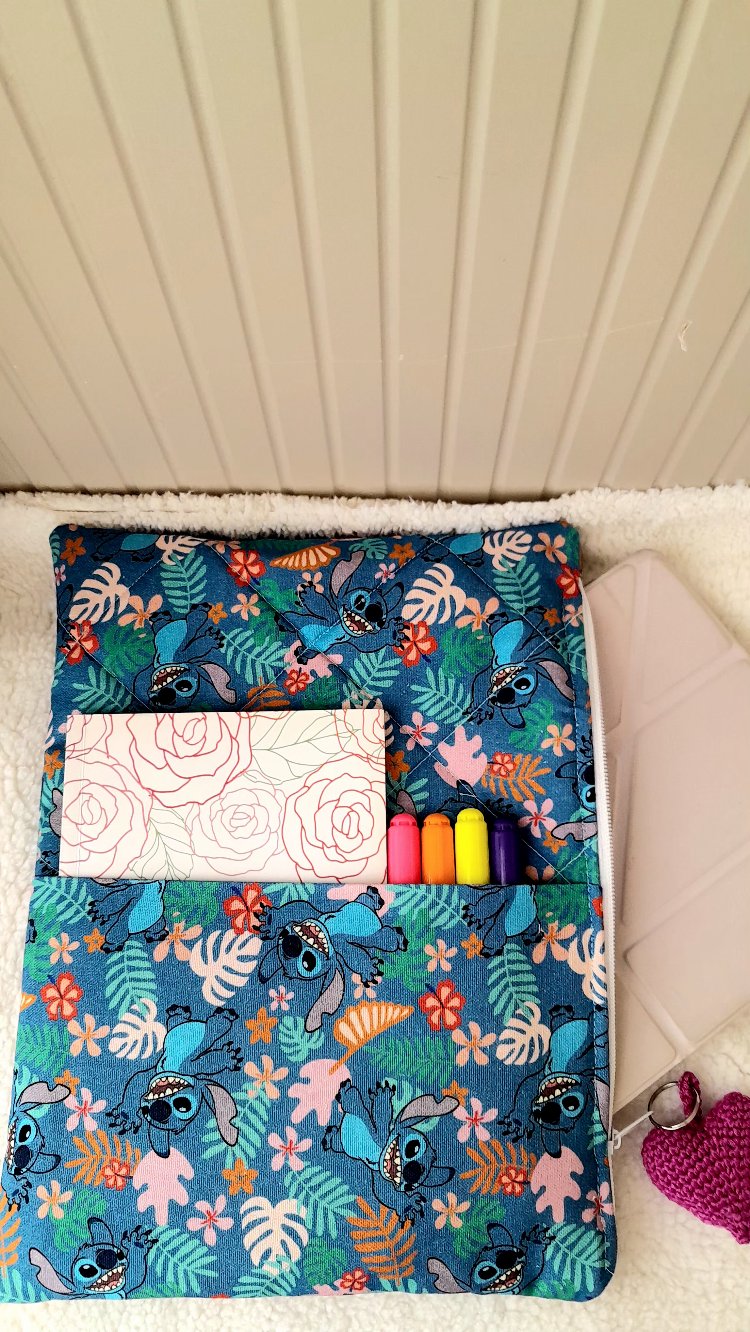 Stitch desenli tablet kılıfı