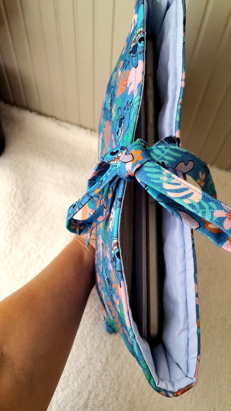 Stitch desenli tablet kılıfı