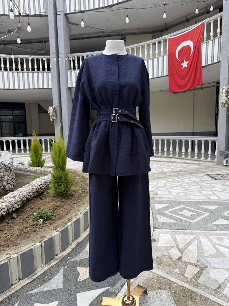 Jovanni çift toka kemerli siyah gabardin takım