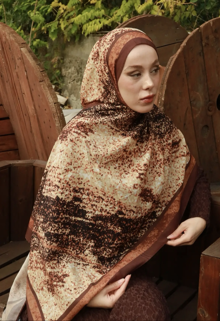 Sahira Desen Lina Şal
