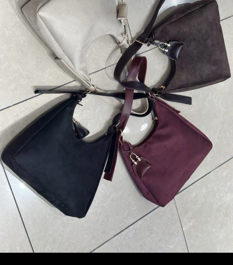 Aksesuarlı bag