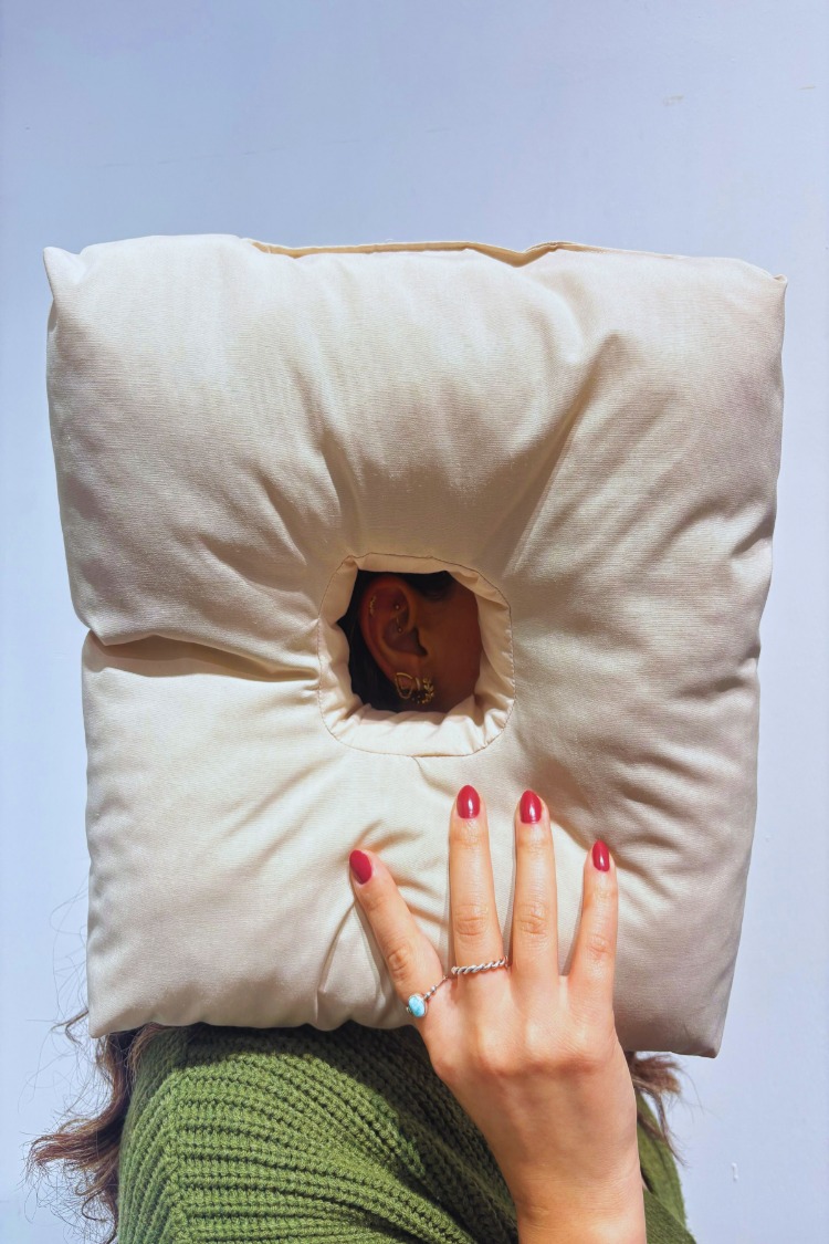 Kare Piercing Yastığı 30cm Kulak Delme Sonrası Özel Uyku Yastığı