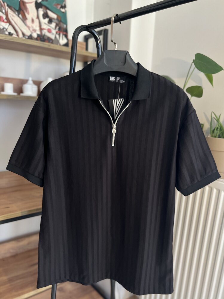 Polo Yaka Fermuarlı Siyah