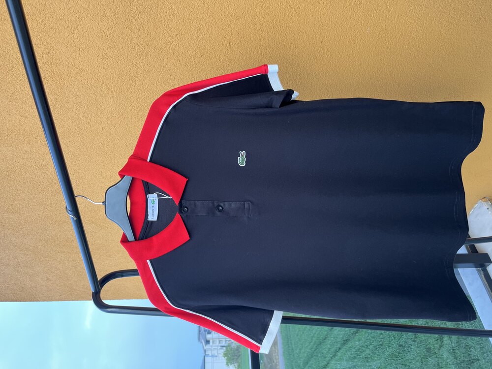 Lacoste Kırmızı Omuz Detaylı