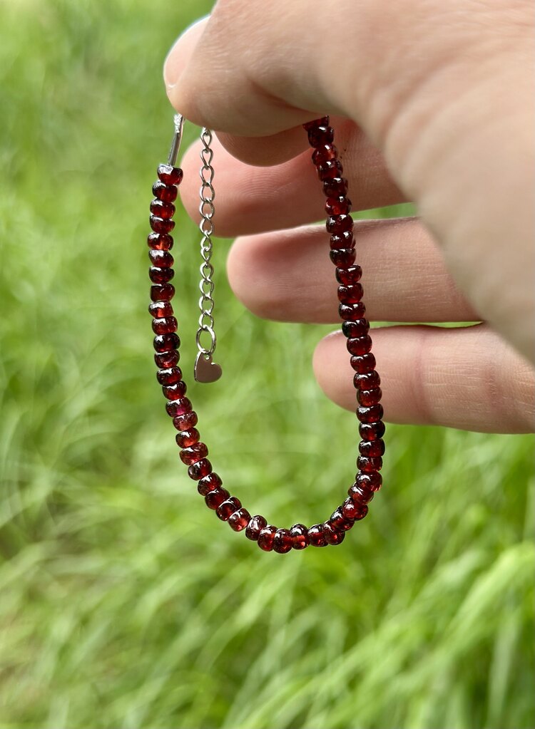 4 mm Granat taşı bileklik