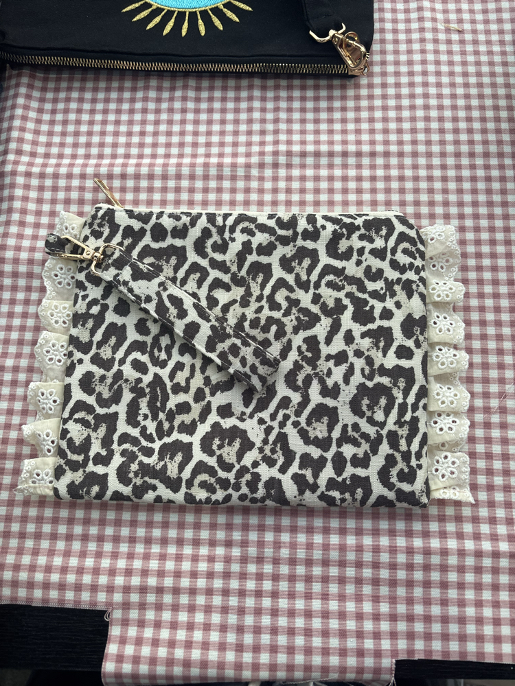 Leopar fistolu cüzdan çok amaçlı çanta