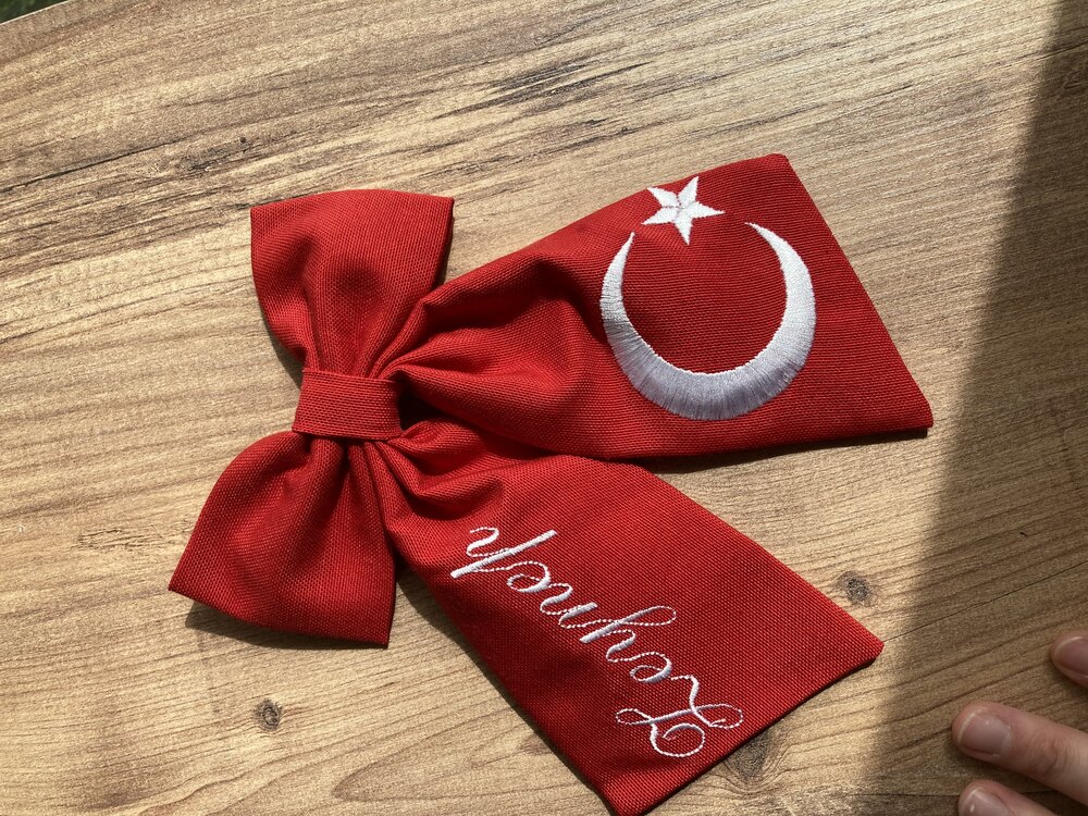 Ay yıldızlı isimli 23 Nisan tokası