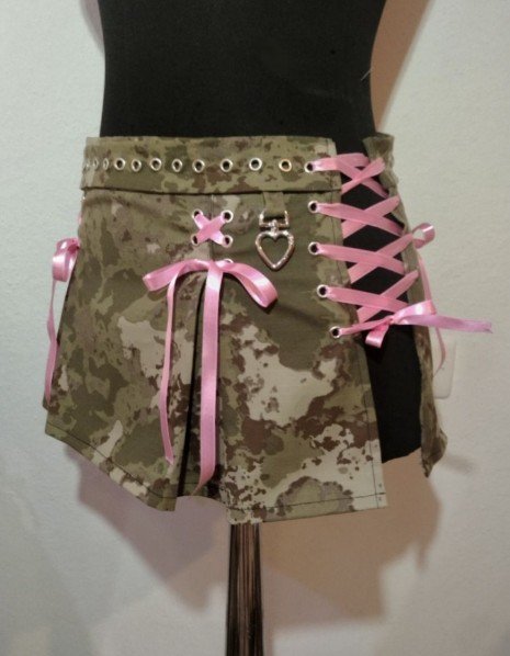 Dolly Up • Kamuflaj Etek